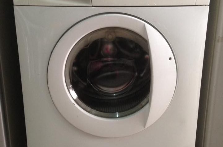 máy giặt electrolux báo lỗi lock